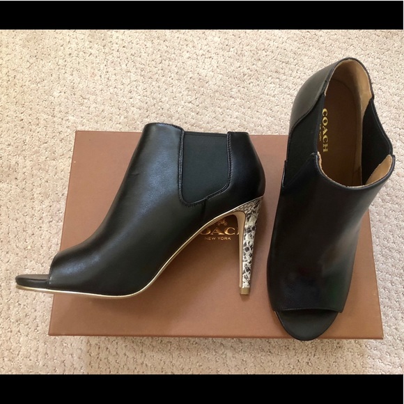 COACH heels, snake print, size 8 - Picture 2 of 4